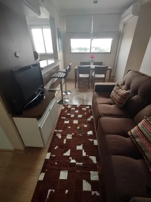 Foto 1 de Apartamento com 3 Quartos à venda, 68m² em Jardim Planalto, Porto Alegre