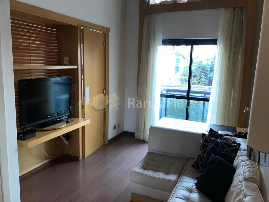 Foto 1 de Flat com 1 Quarto para alugar, 42m² em Moema, São Paulo