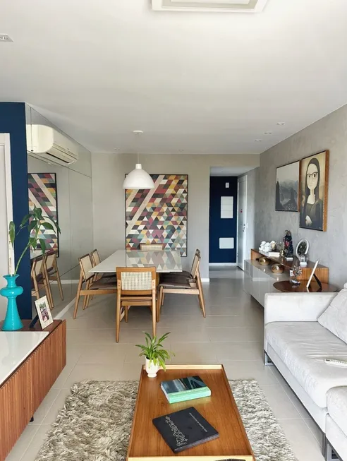 Foto 1 de Apartamento com 4 Quartos à venda, 120m² em Barra da Tijuca, Rio de Janeiro