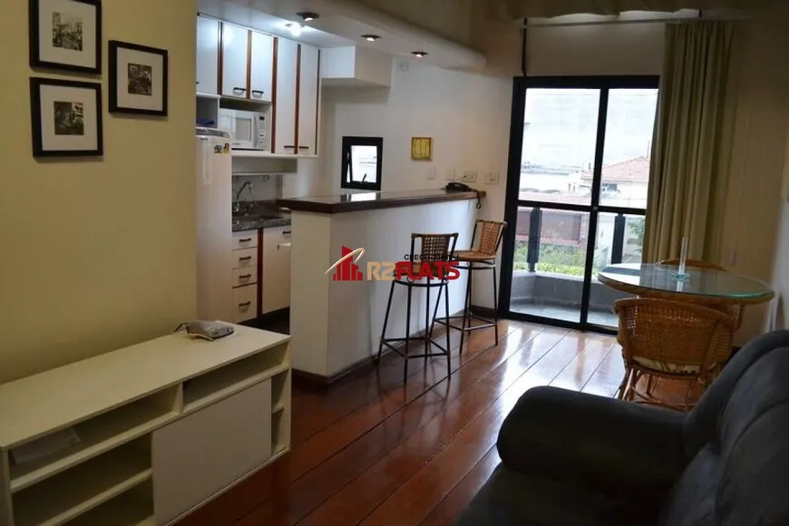 Foto 1 de Flat com 1 Quarto à venda, 52m² em Moema, São Paulo