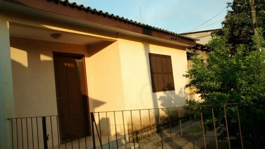 Foto 1 de Casa com 2 Quartos à venda, 79m² em Belém Velho, Porto Alegre