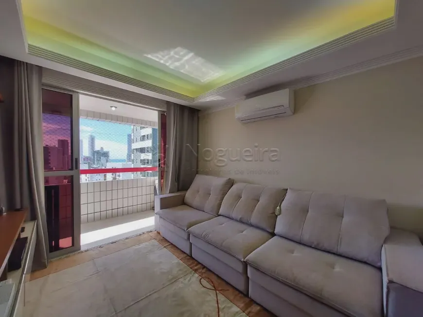 Foto 1 de Apartamento com 2 Quartos à venda, 70m² em Boa Viagem, Recife