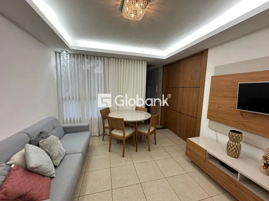 Foto 1 de Apartamento com 2 Quartos para alugar, 68m² em Augusta Mota, Montes Claros
