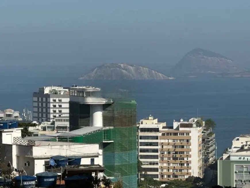 Foto 1 de Apartamento com 2 Quartos à venda, 60m² em Ipanema, Rio de Janeiro