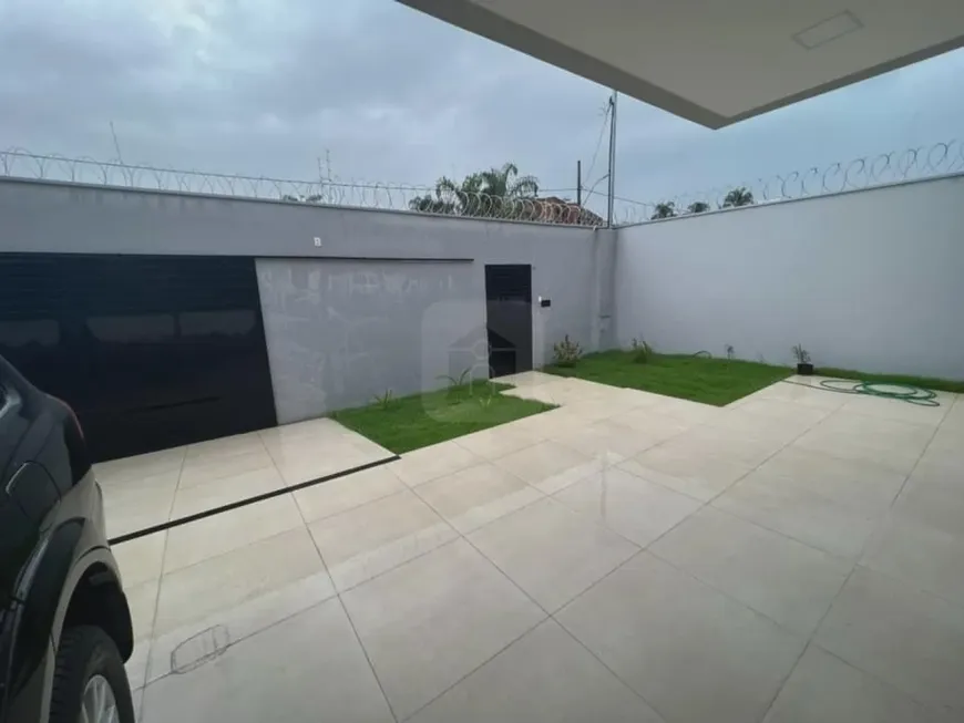 Foto 1 de Casa com 3 Quartos à venda, 160m² em Jardim Karaíba, Uberlândia