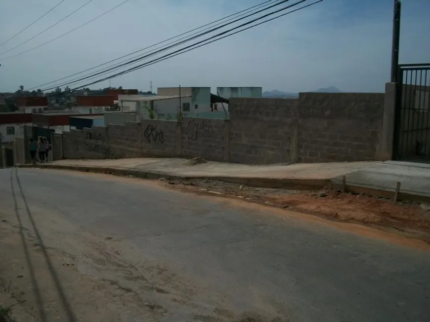 Foto 1 de Lote/Terreno à venda, 400m² em Caiçaras, Belo Horizonte