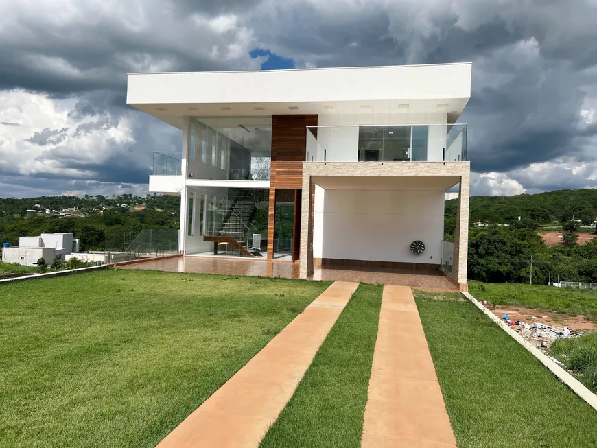 Foto 1 de Fazenda/Sítio com 6 Quartos à venda, 675m² em , Hidrolândia