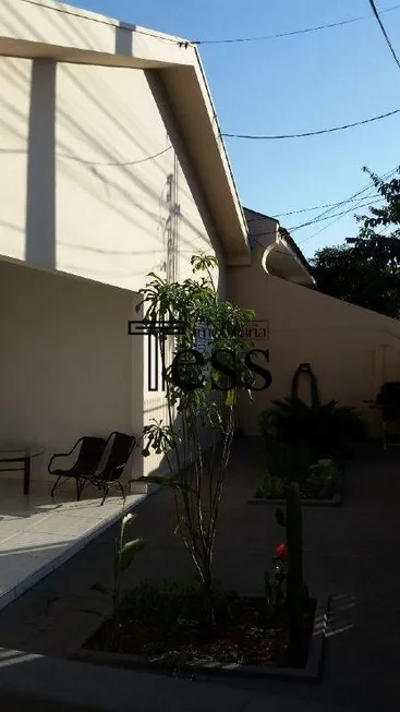 Foto 1 de Casa com 2 Quartos à venda, 166m² em Vila Maceno, São José do Rio Preto