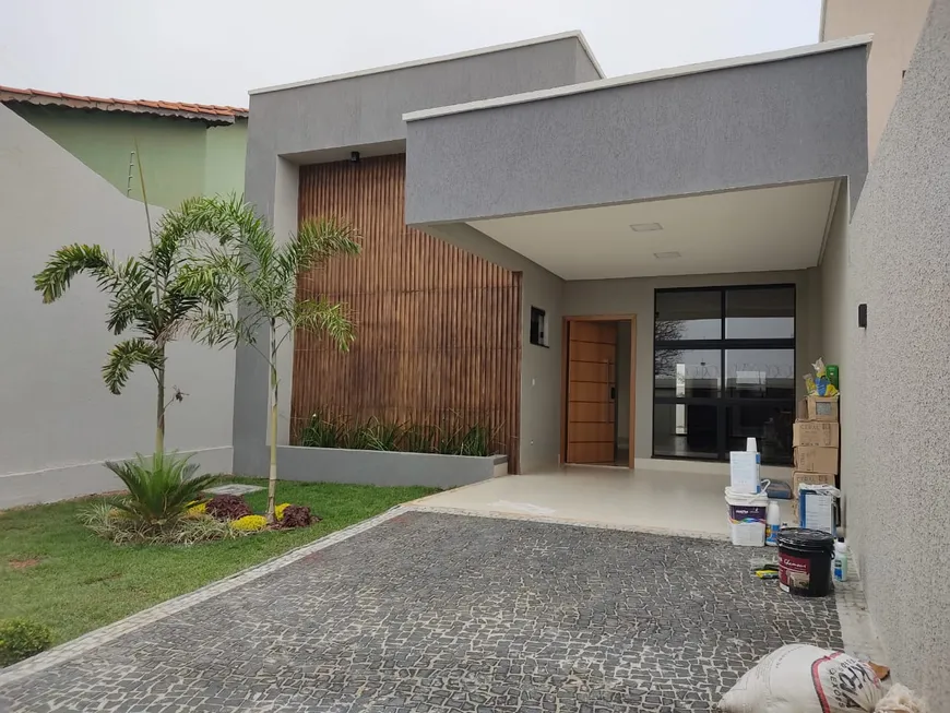 Foto 1 de Casa com 3 Quartos à venda, 145m² em Setor Faiçalville, Goiânia