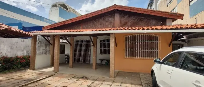 Foto 1 de Casa com 3 Quartos à venda, 360m² em Pituba, Salvador