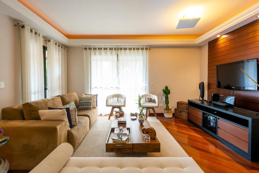 Foto 1 de Apartamento com 4 Quartos à venda, 156m² em Cambuí, Campinas