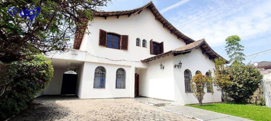 Foto 1 de Casa com 5 Quartos à venda, 272m² em Caxingui, São Paulo