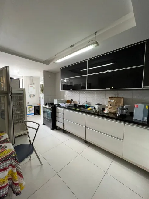 Foto 1 de Apartamento com 3 Quartos à venda, 152m² em Graças, Recife