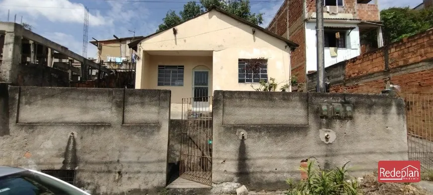 Foto 1 de Casa com 3 Quartos à venda, 56m² em Santo Agostinho, Volta Redonda