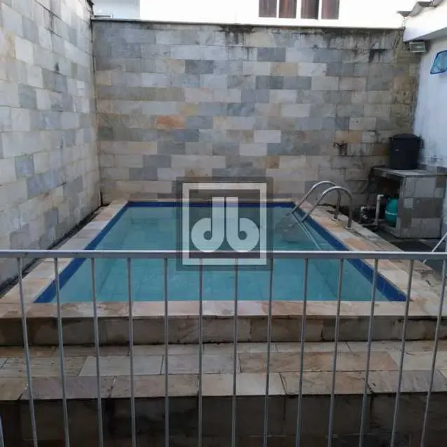 Foto 1 de Casa de Condomínio com 3 Quartos à venda, 273m² em Portuguesa, Rio de Janeiro