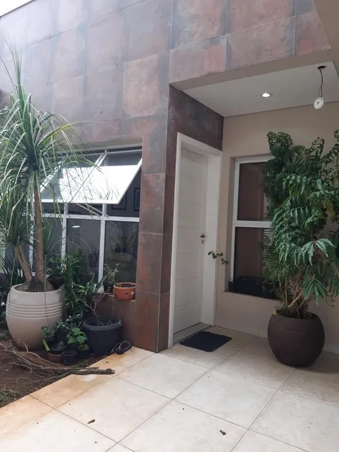 Foto 1 de Casa com 6 Quartos à venda, 230m² em Chácara Urbana, Jundiaí