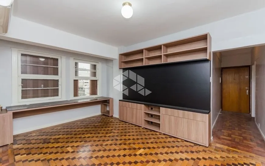 Foto 1 de Apartamento com 2 Quartos à venda, 70m² em Independência, Porto Alegre