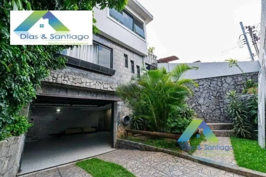 Foto 1 de Sobrado com 3 Quartos à venda, 220m² em Vila das Mercês, São Paulo