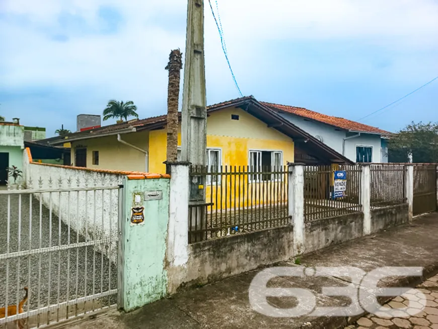 Foto 1 de Casa com 3 Quartos à venda, 120m² em Floresta, Joinville