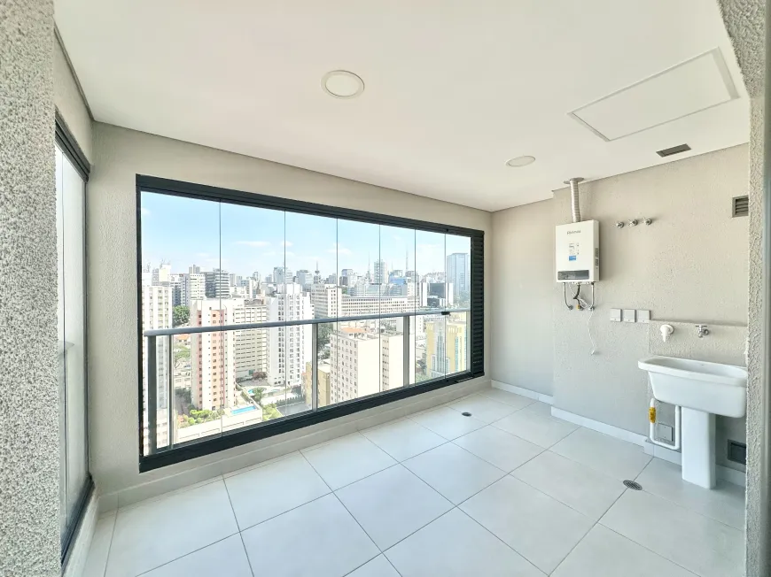 Foto 1 de Apartamento com 1 Quarto para alugar, 40m² em Liberdade, São Paulo