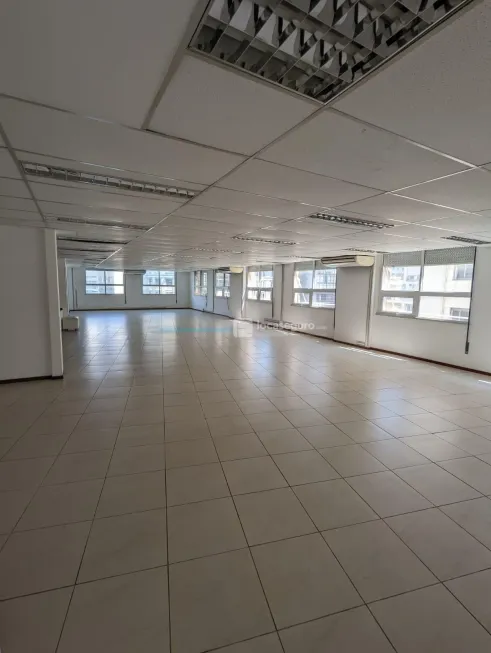 Foto 1 de Sala Comercial para alugar, 594m² em Centro, Rio de Janeiro