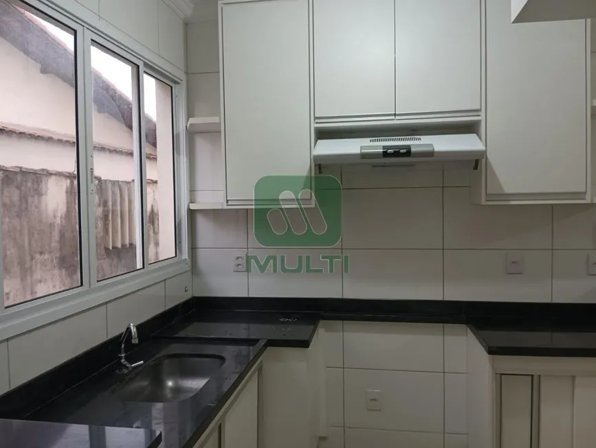 Foto 1 de Apartamento com 2 Quartos à venda, 45m² em Vigilato Pereira, Uberlândia