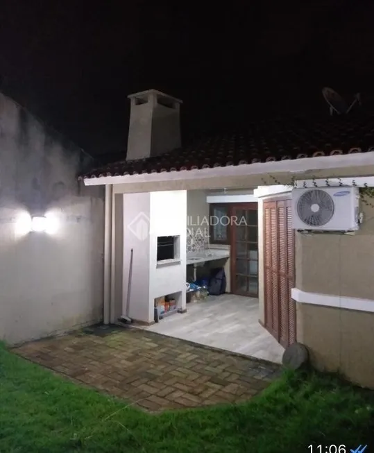 Foto 1 de Casa com 2 Quartos à venda, 51m² em Hípica, Porto Alegre