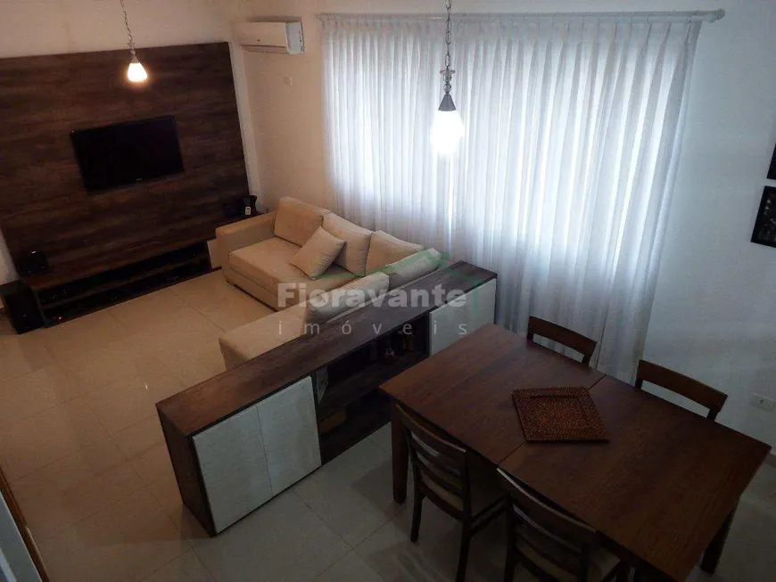 Foto 1 de Casa com 3 Quartos à venda, 127m² em Encruzilhada, Santos