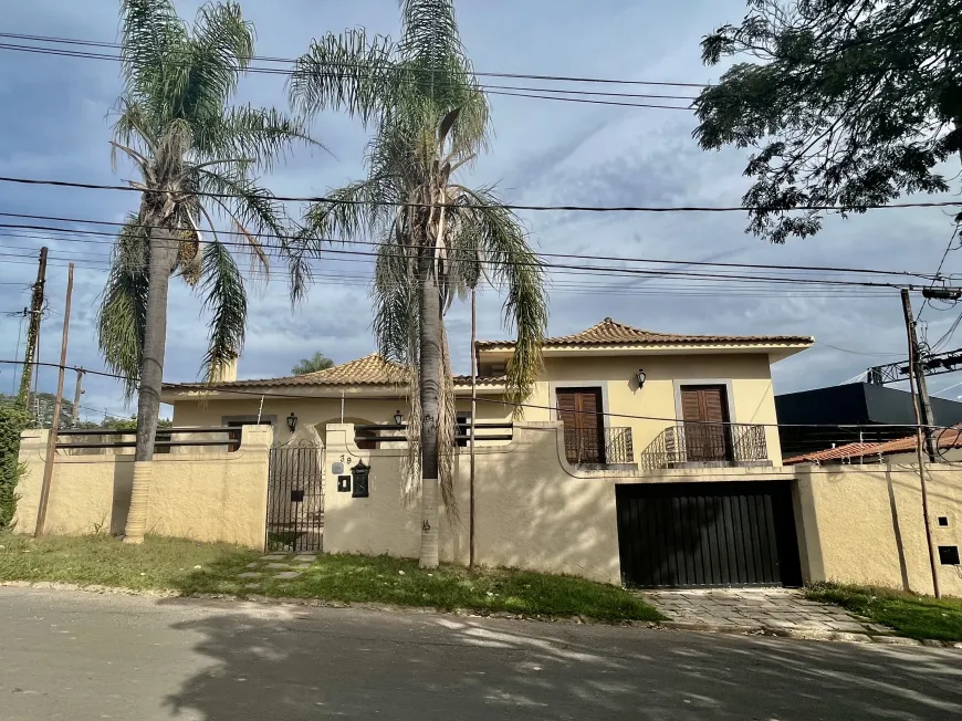 Foto 1 de Casa com 4 Quartos para alugar, 335m² em Jardim das Paineiras, Campinas