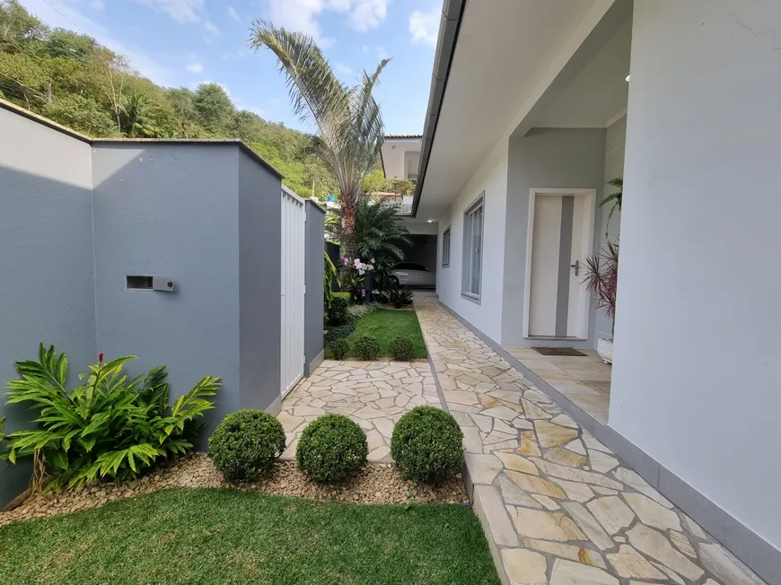 Foto 1 de Casa com 4 Quartos à venda, 296m² em Vila Nova, Jaraguá do Sul