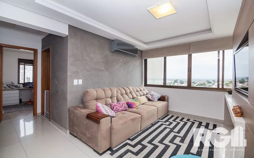 Foto 1 de Apartamento com 3 Quartos à venda, 76m² em Sarandi, Porto Alegre