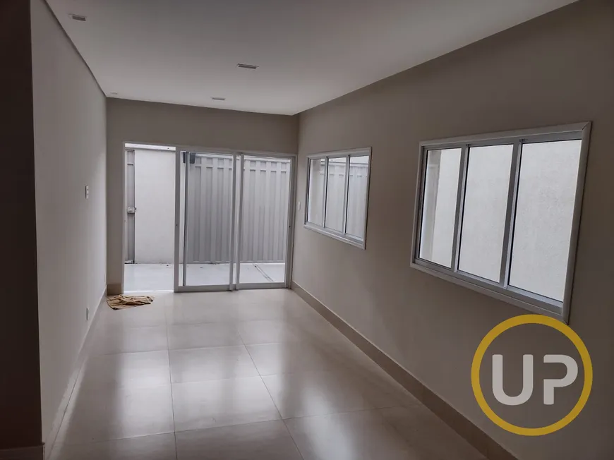 Foto 1 de Casa com 3 Quartos para alugar, 180m² em Glória, Belo Horizonte