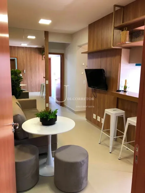 Foto 1 de Apartamento com 2 Quartos à venda, 48m² em Santa Mônica, Uberlândia