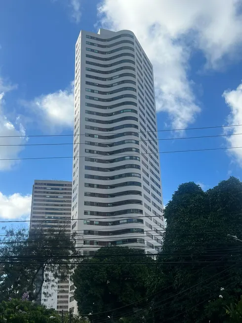 Foto 1 de Apartamento com 4 Quartos à venda, 158m² em Casa Amarela, Recife