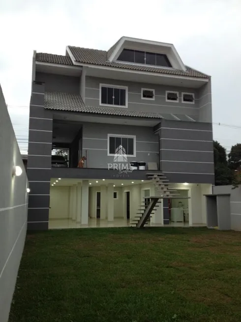 Foto 1 de Sobrado com 3 Quartos à venda, 380m² em Capão Raso, Curitiba