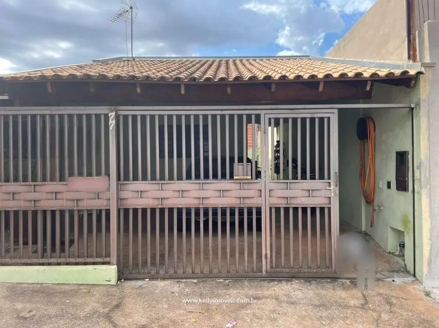 Foto 1 de Casa com 2 Quartos à venda, 110m² em Jardim Prudentino, Presidente Prudente