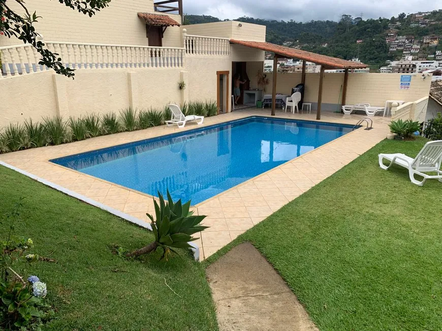 Foto 1 de Casa de Condomínio com 3 Quartos à venda, 150m² em Cascata Guarani, Teresópolis