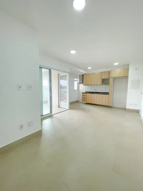 Foto 1 de Apartamento com 2 Quartos para alugar, 67m² em Vila Azevedo, São Paulo