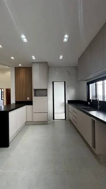 Foto 1 de Casa de Condomínio com 3 Quartos à venda, 205m² em Condominio Village Sao Carlos IV, São Carlos