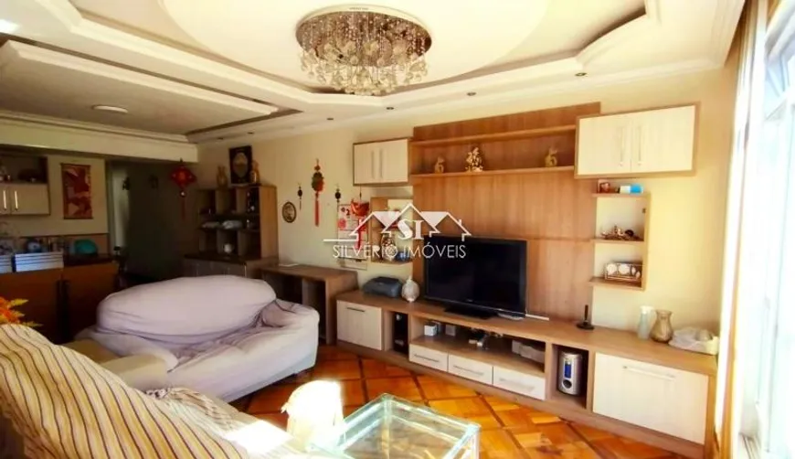 Foto 1 de Apartamento com 4 Quartos à venda, 104m² em Centro, Petrópolis