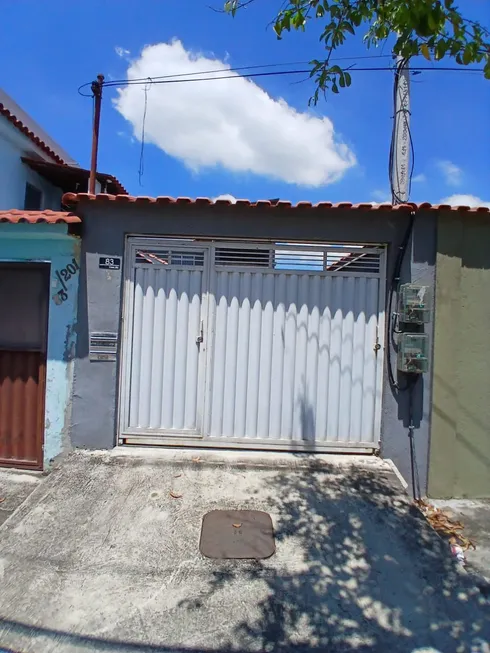 Foto 1 de Casa com 2 Quartos para alugar, 60m² em Realengo, Rio de Janeiro