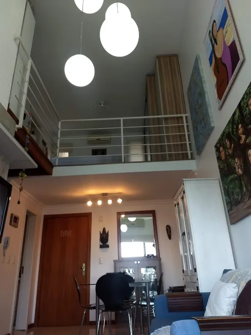 Foto 1 de Apartamento com 2 Quartos à venda, 53m² em Rio Branco, Porto Alegre