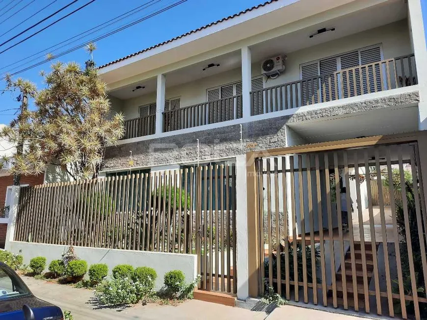 Foto 1 de Sobrado com 3 Quartos para venda ou aluguel, 304m² em Jardim Alvorada, São Carlos