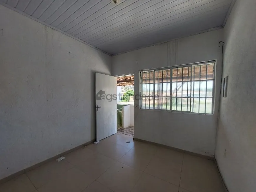 Foto 1 de Casa com 3 Quartos para alugar, 84m² em Adeodato, Santa Luzia