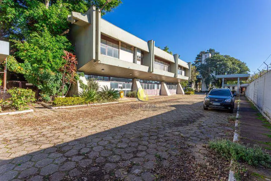 Foto 1 de Galpão/Depósito/Armazém para alugar, 16000m² em São João, Porto Alegre