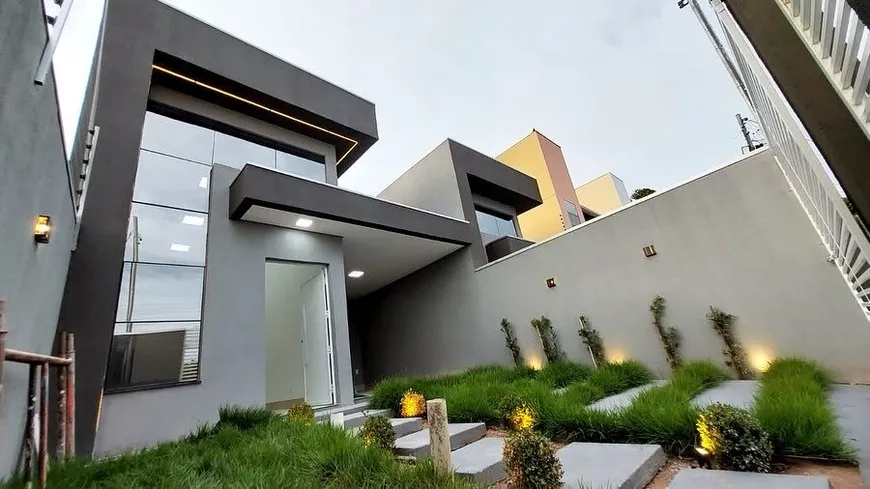 Foto 1 de Casa com 3 Quartos à venda, 100m² em Jardim Shangri La, Cuiabá