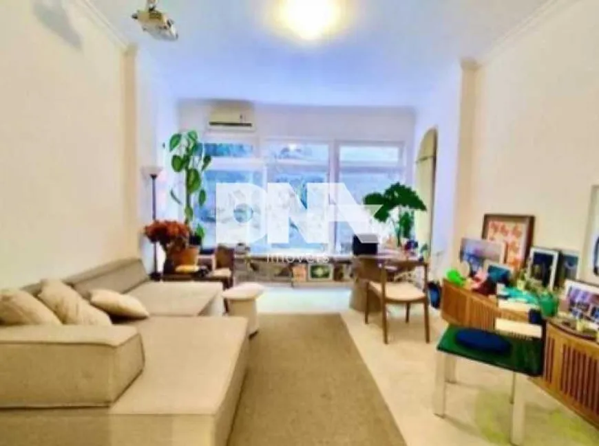 Foto 1 de Apartamento com 2 Quartos à venda, 80m² em Lagoa, Rio de Janeiro