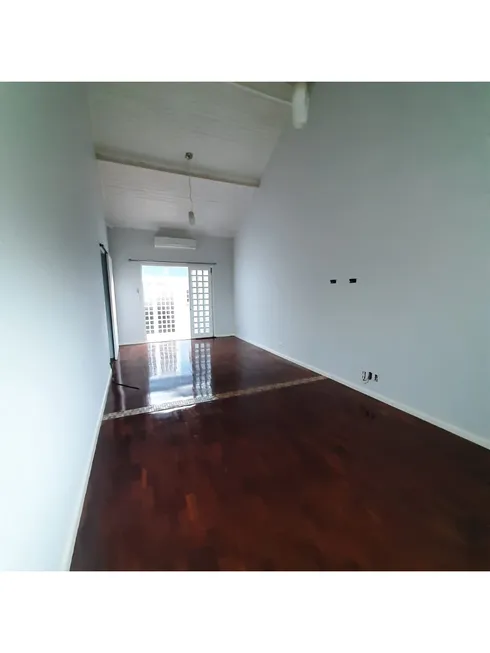 Foto 1 de Casa com 3 Quartos à venda, 120m² em Centro, Iracemápolis