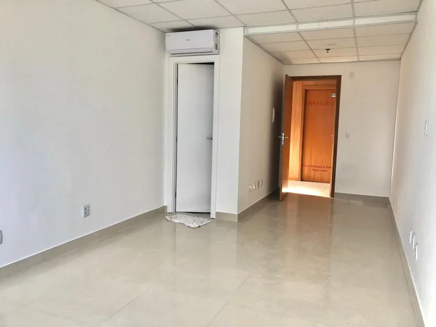 Foto 1 de Sala Comercial para venda ou aluguel, 23m² em Pitangueiras, Lauro de Freitas