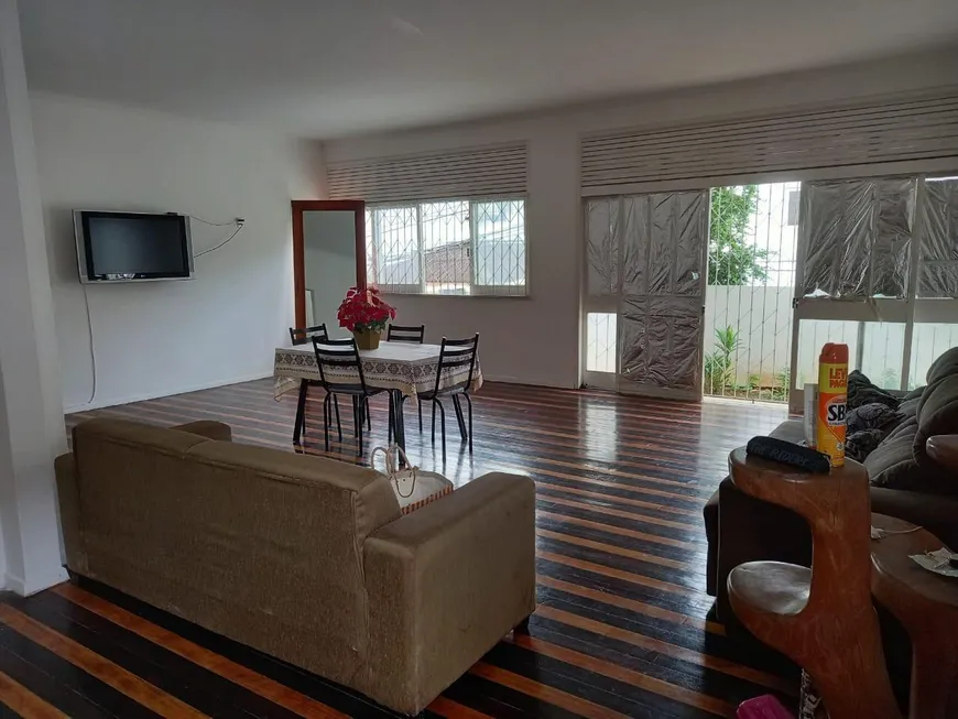 Foto 1 de Casa com 3 Quartos à venda, 260m² em Vila Laura, Salvador